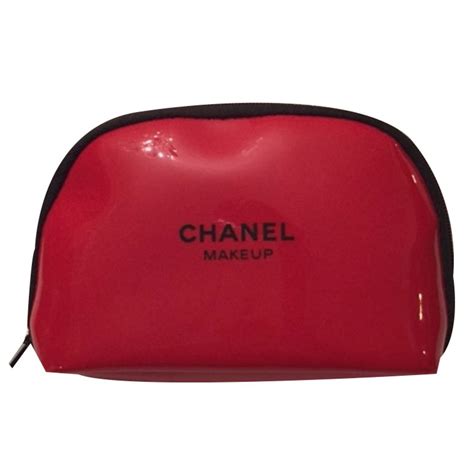 trousse à maquillage chanel|chanel petite.